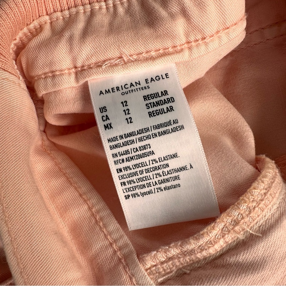 American Eagle Super High Rise Baggy Wide-Leg Cargo Pants. Peach. 12. NWT *flaw* - Picture 9 of 13